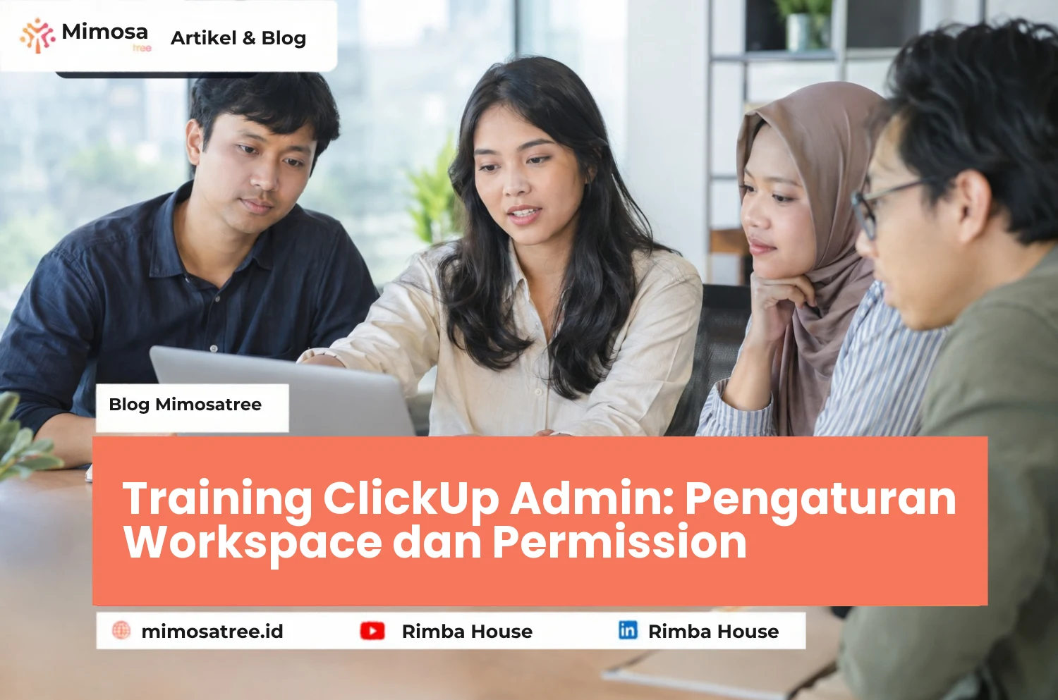 Admin dan anggota tim membahas pengaturan Workspace dalam sesi training ClickUp.